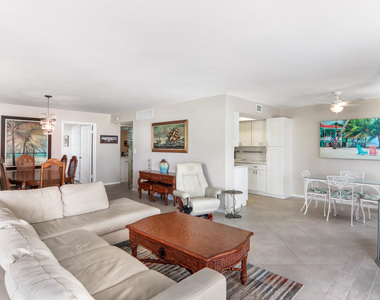 5480 N Ocean Drive - Photo Thumbnail 17