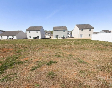 1408 Nia Road - Photo Thumbnail 31