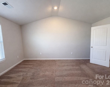 1408 Nia Road - Photo Thumbnail 12