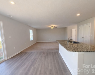 1408 Nia Road - Photo Thumbnail 5
