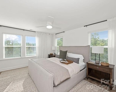 2348 Layman Drive - Photo Thumbnail 24