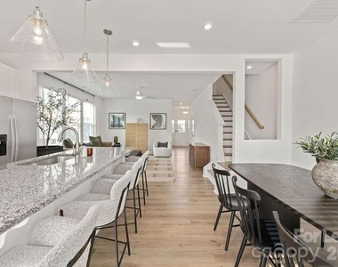 2348 Layman Drive - Photo Thumbnail 10