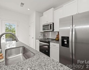 2348 Layman Drive - Photo Thumbnail 14