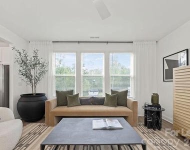 2348 Layman Drive - Photo Thumbnail 4