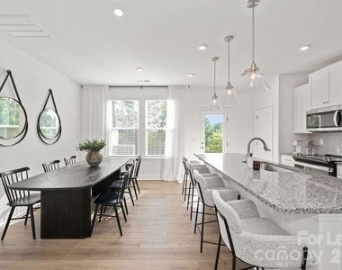 2348 Layman Drive - Photo Thumbnail 5