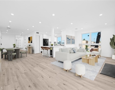 4214 Fulton Avenue - Photo Thumbnail 11