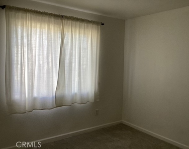 44532 E 15th Street E - Photo Thumbnail 7
