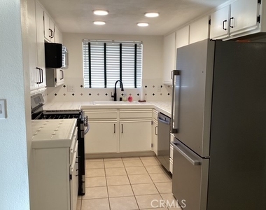 44532 E 15th Street E - Photo Thumbnail 4