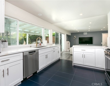 24510 Welby - Photo Thumbnail 7