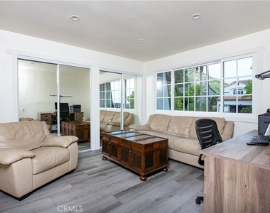 24510 Welby - Photo Thumbnail 24
