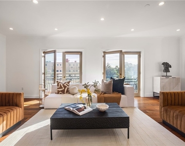 918 S Wooster Street - Photo Thumbnail 16