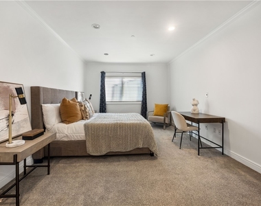 918 S Wooster Street - Photo Thumbnail 23