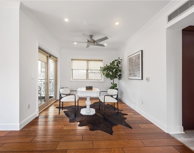 918 S Wooster Street - Photo Thumbnail 13
