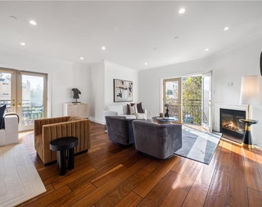 918 S Wooster Street - Photo Thumbnail 19