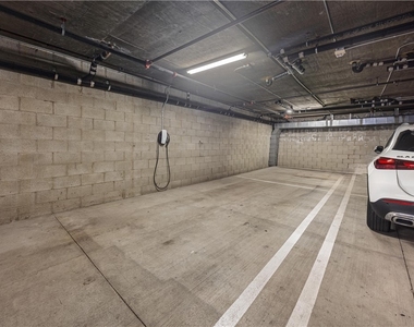 918 S Wooster Street - Photo Thumbnail 33