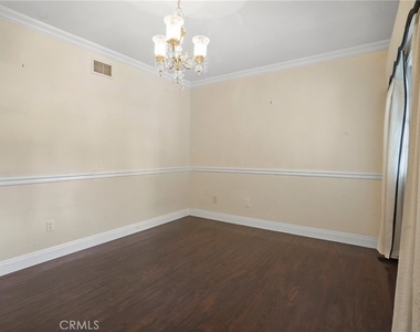 12281 Woodley Avenue - Photo Thumbnail 33