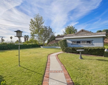12281 Woodley Avenue - Photo Thumbnail 43