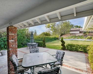12281 Woodley Avenue - Photo Thumbnail 35