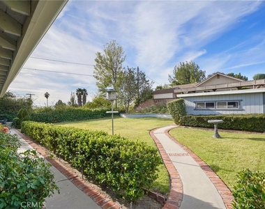 12281 Woodley Avenue - Photo Thumbnail 45