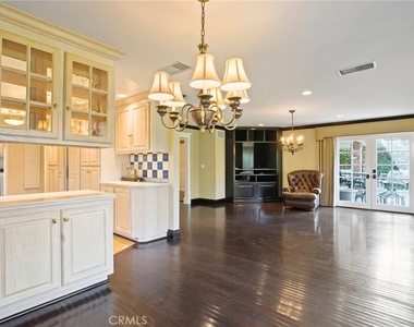 12281 Woodley Avenue - Photo Thumbnail 15
