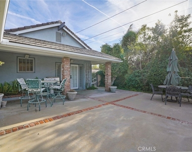 12281 Woodley Avenue - Photo Thumbnail 36