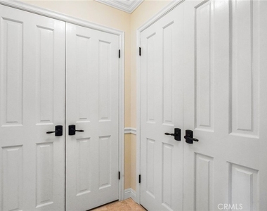 12281 Woodley Avenue - Photo Thumbnail 27