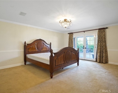 12281 Woodley Avenue - Photo Thumbnail 23