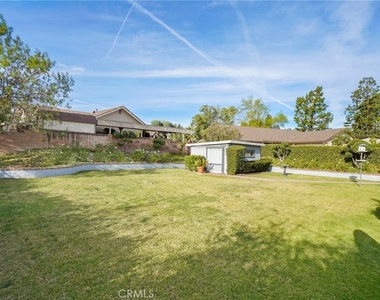 12281 Woodley Avenue - Photo Thumbnail 38