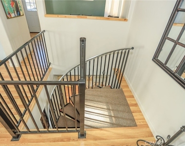 325 Hilltop Lane - Photo Thumbnail 21