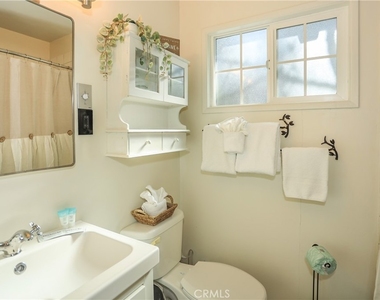 325 Hilltop Lane - Photo Thumbnail 11