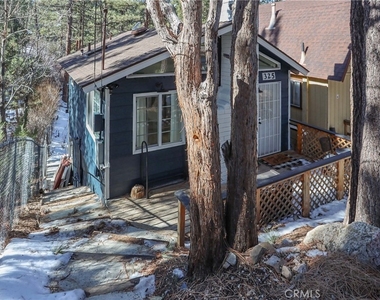 325 Hilltop Lane - Photo Thumbnail 1