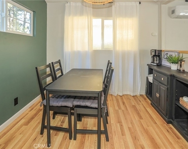 325 Hilltop Lane - Photo Thumbnail 10