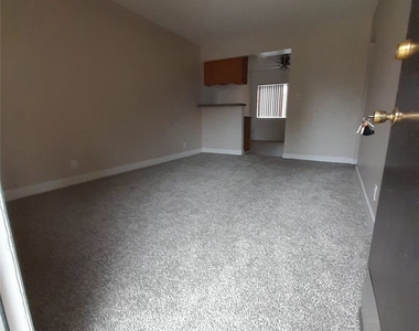 8547 Imperial - Photo Thumbnail 6