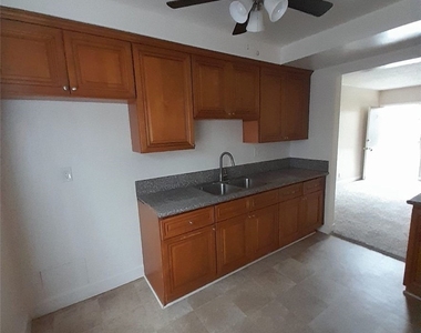 8547 Imperial - Photo Thumbnail 1