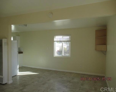 580 Glover Avenue - Photo Thumbnail 1