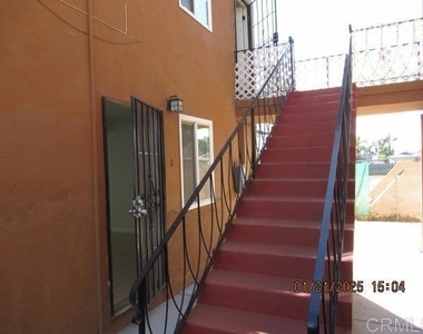 580 Glover Avenue - Photo Thumbnail 7