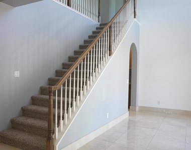 1050 White Alder Avenue - Photo Thumbnail 28