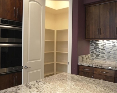 1050 White Alder Avenue - Photo Thumbnail 25