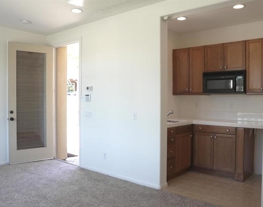 1050 White Alder Avenue - Photo Thumbnail 8
