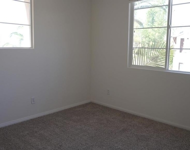 1050 White Alder Avenue - Photo Thumbnail 31