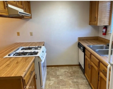 1036 Baden Avenue - Photo Thumbnail 4