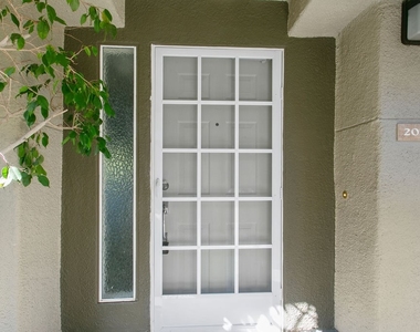 430 Lake Street - Photo Thumbnail 1