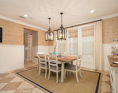 208 E Balboa Boulevard - Photo Thumbnail 11
