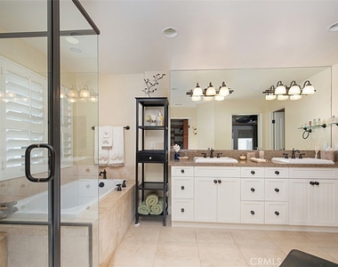 208 E Balboa Boulevard - Photo Thumbnail 34