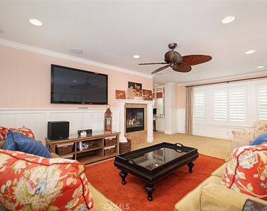 208 E Balboa Boulevard - Photo Thumbnail 23