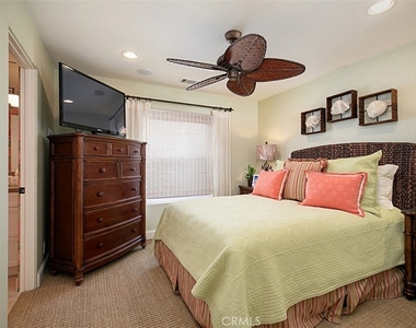 208 E Balboa Boulevard - Photo Thumbnail 28