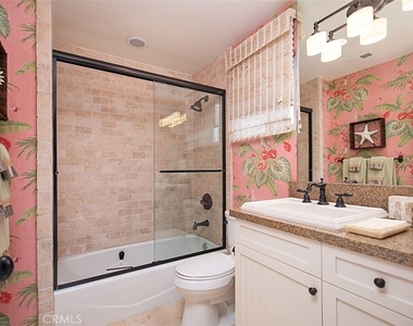 208 E Balboa Boulevard - Photo Thumbnail 29