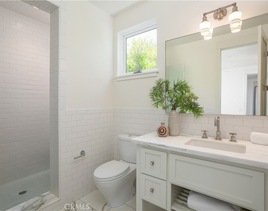 2217 Laurel - Photo Thumbnail 15