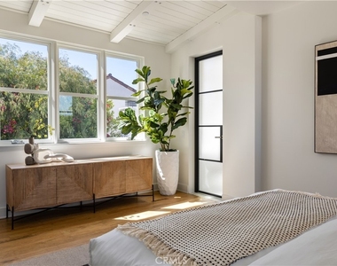 2217 Laurel - Photo Thumbnail 10