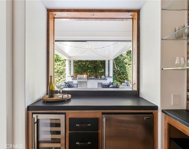 2217 Laurel - Photo Thumbnail 7